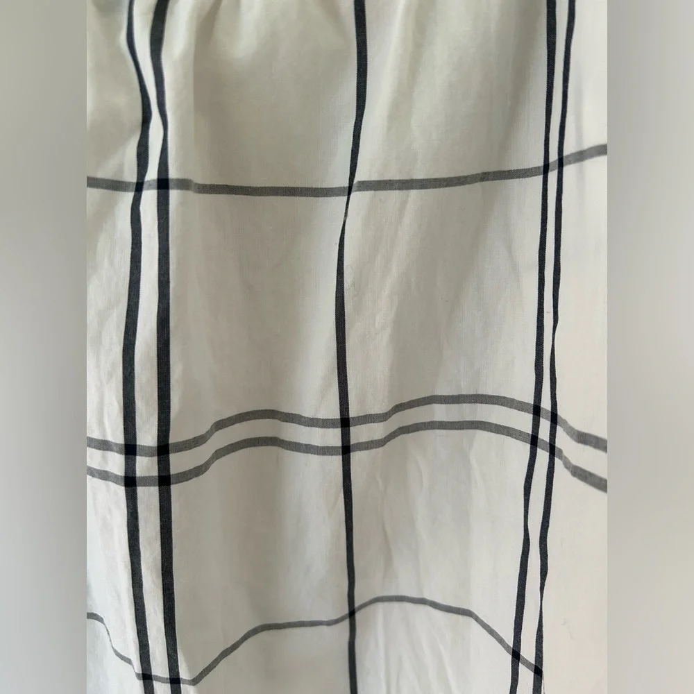 A&F Plaid Off the Shoulder Blouse 
Size: Small
NWOT - Picture 9 of 11